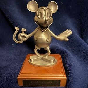 Hudson’s Pewter Limited Edition Plane Crazy Mickey Mouse
